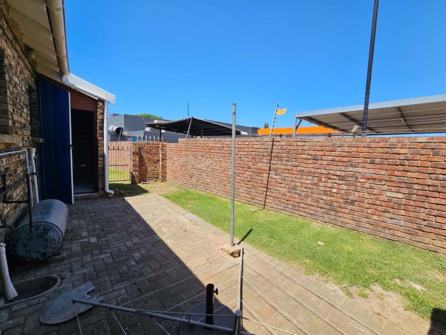 2 Bedroom Property for Sale in Jeffreys Bay Central Eastern Cape